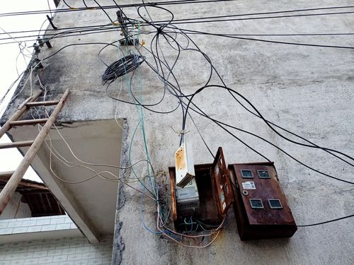 电缆线可以乱安放吗（电缆线可以乱安放吗为什么）